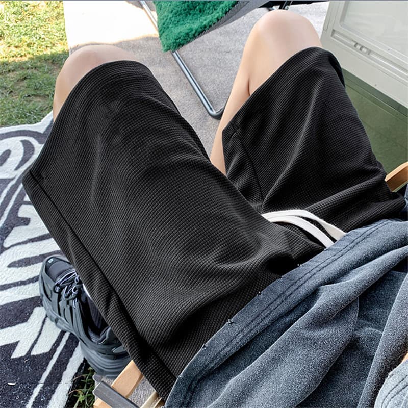 Verão 2025 novo estilo Waffle Shorts finos masculino na moda solto Casual cinco pontos calças de praia masculinas