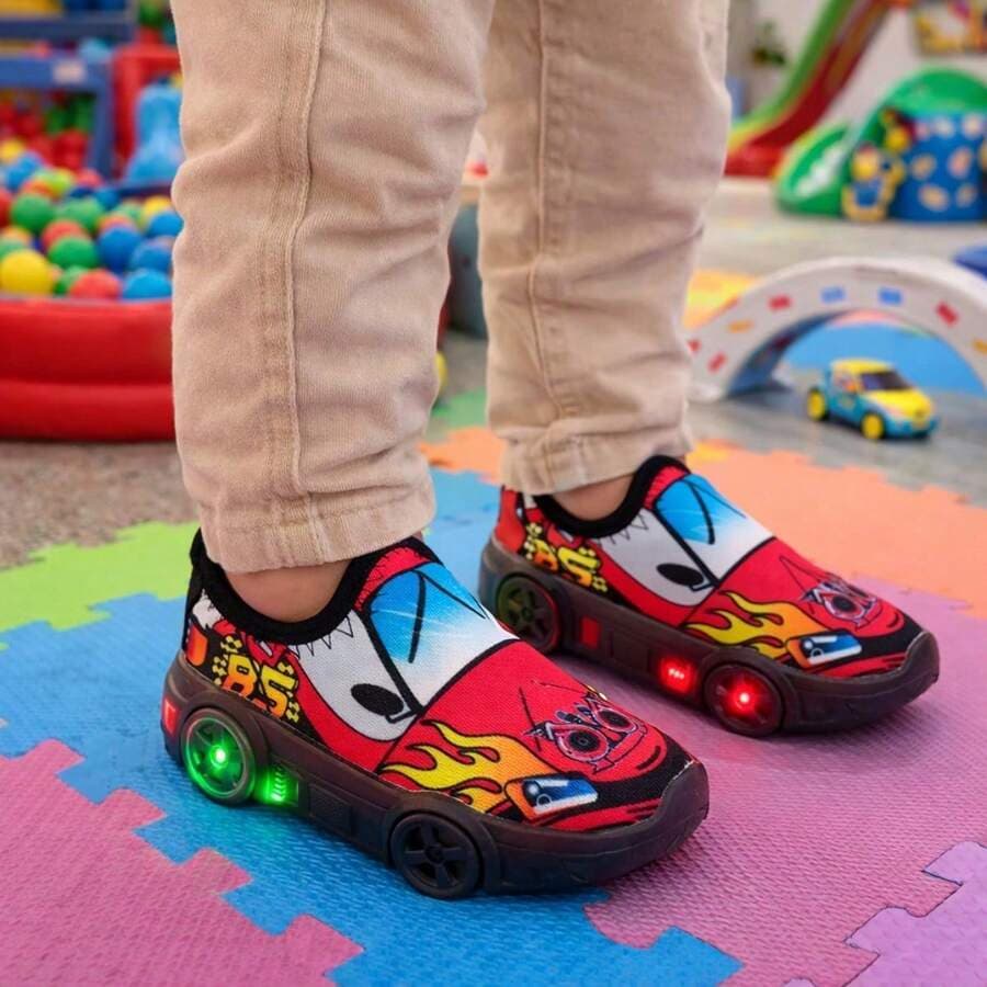 Tênis Infantil com Luz LED Esportivos Casuais Confortáveis Desenho de Carros para Crianças