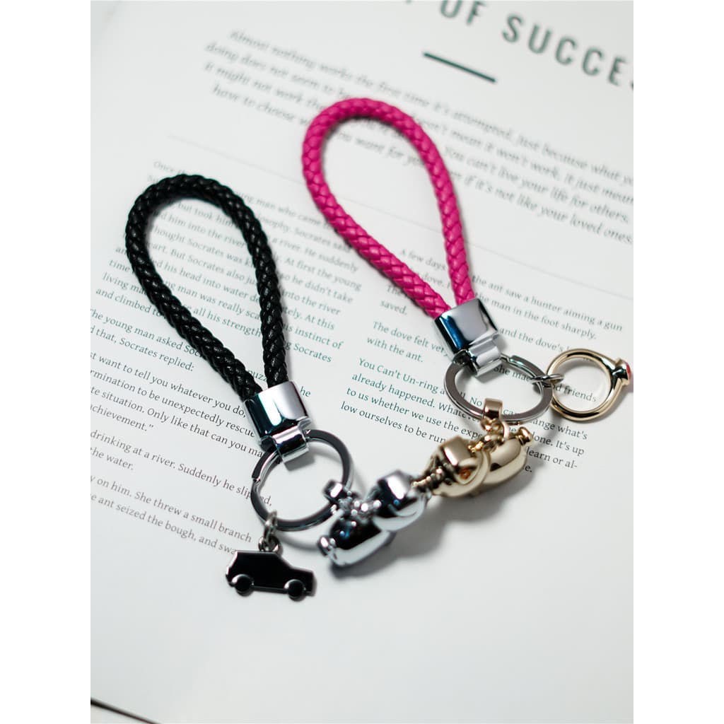 Bonito beijo porco casal chaveiro Premium carro chaveiro curto corda de malha chaveiro criativo masculino feminino chave