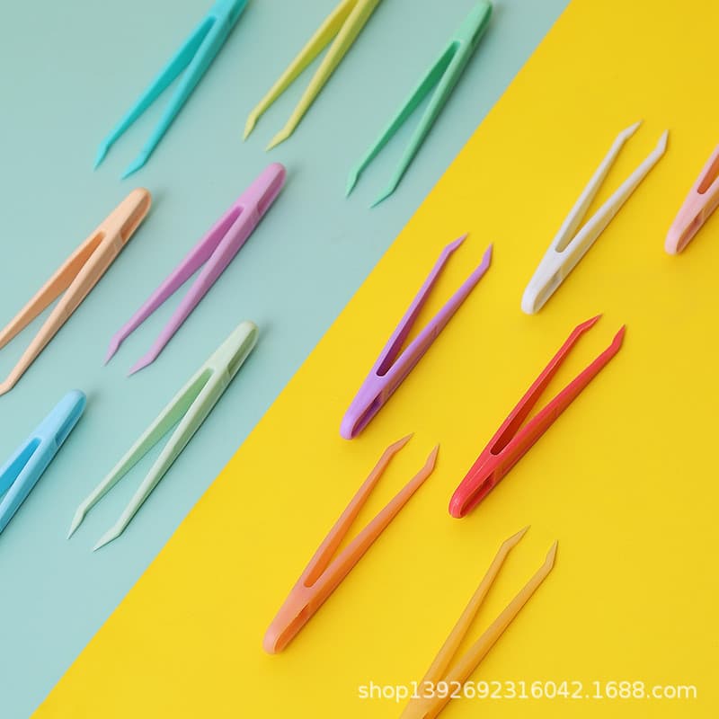 8cm pinças de plástico Mini cuco manual clipe cor dos desenhos animados papelaria ferramenta suprimentos plástico duro