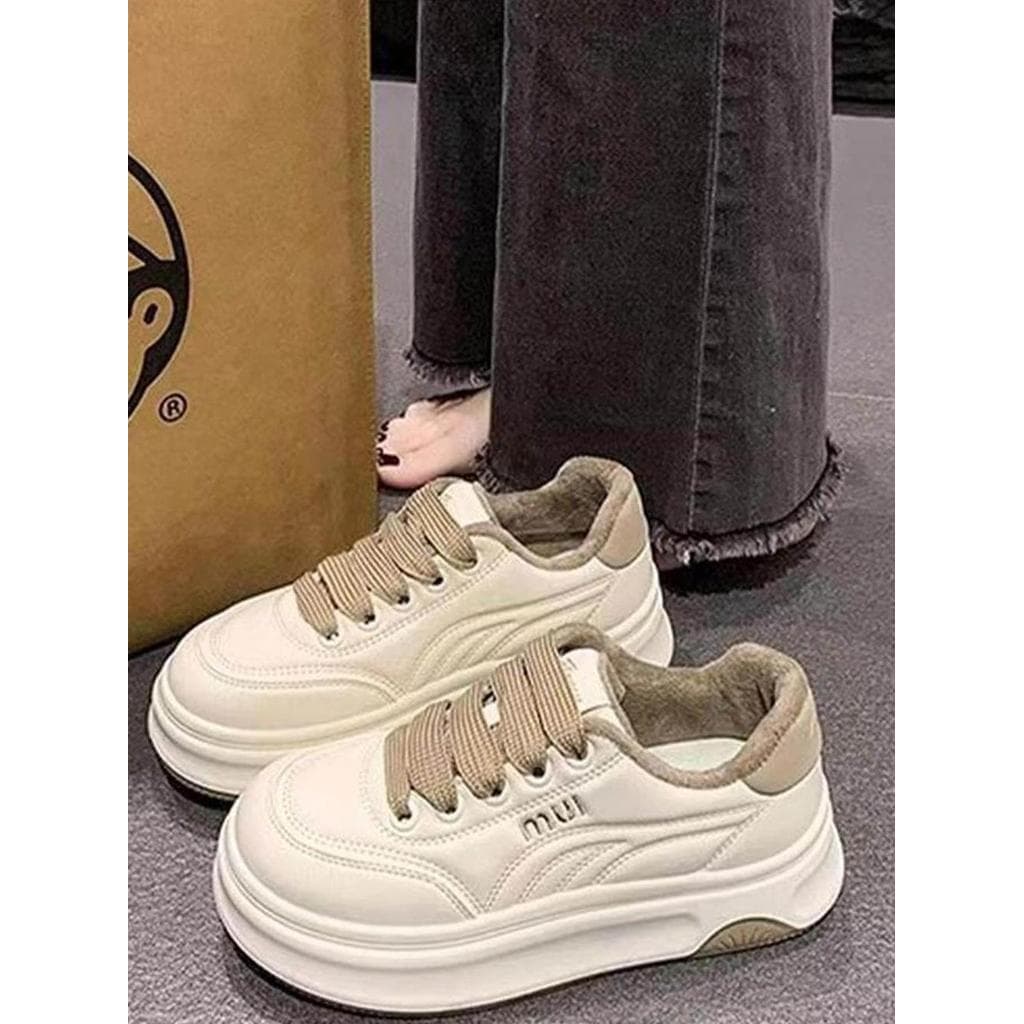 Sapatos femininos ins pão na moda 2026 Popular feminino de alta aparência modelo de venda quente gigante bonito não cans