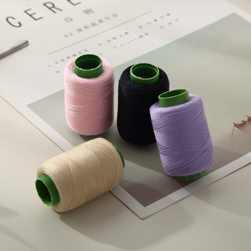 Máquina de costura de linha de pagode de rolo pequeno doméstico Linha de roupas de costura à mão Linha de agulha de linh