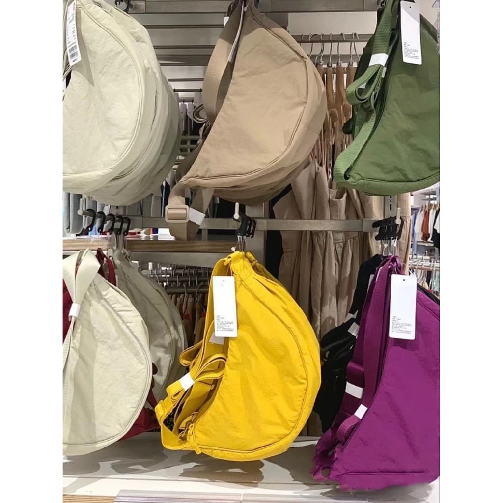 Frete grátis ~ pedido diário U の 99 + lua saco feminino mensageiro saco crescente saco bolinho saco axilas ombro meia lu