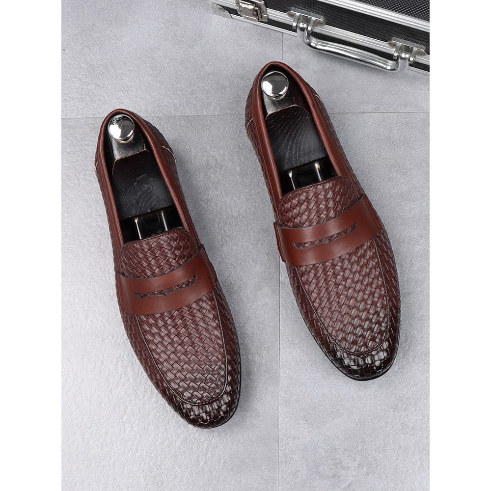 Verão sapatos de couro marrom masculino deslizamento-On britânico respirável apontou sapatos masculinos de sola macia Ca