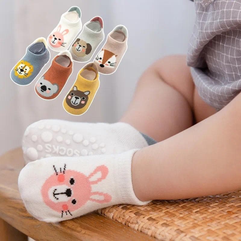 3 Pares Meias De Bebê Recém-Nascido Crianças Algodão Dos Desenhos Animados Macias Criança Antiderrapante Curtas Para 0-3