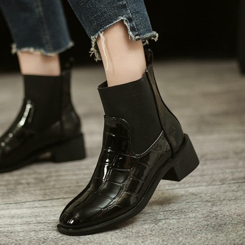 Botas curtas com faixa de borracha elástica de um Pedal outono inverno 2026 novo estilo padrão de crocodilo espelho cour