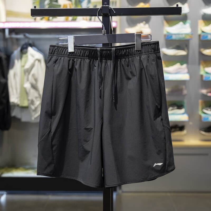 Li Ning Shorts esportivos femininos 2025 verão série Fitness gelo confortável solto calças de corrida AKSV442