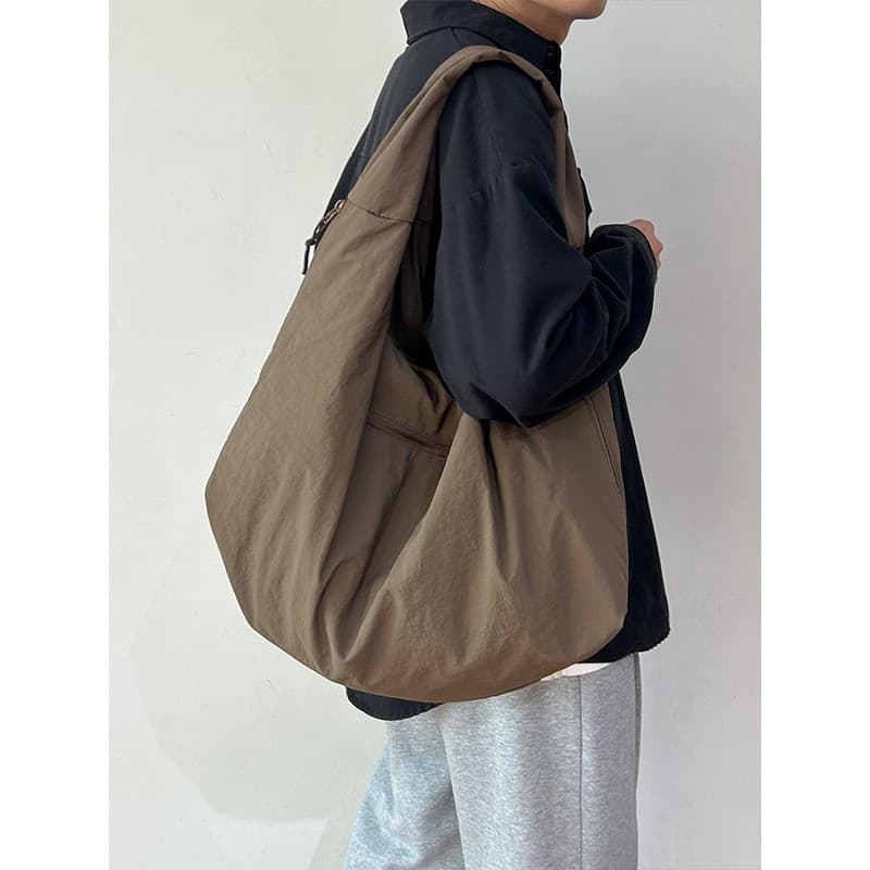 Japonês novo estilo de grande capacidade Casual bolsa de ombro axilas sacola cor sólida All-Match bolsa das mulheres dos