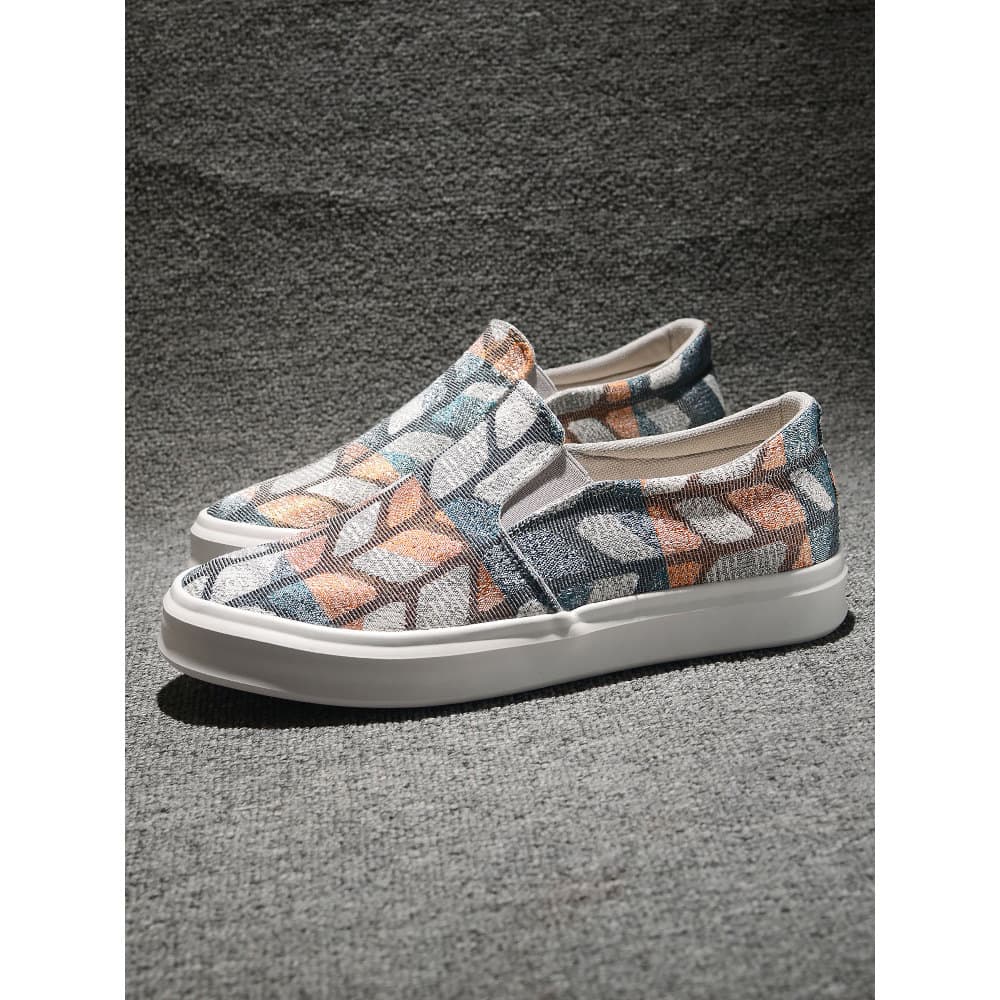 Mocassins masculinos impressos velhos sapatos de pano de pequim primavera respirável sapatos masculinos de sola macia tê