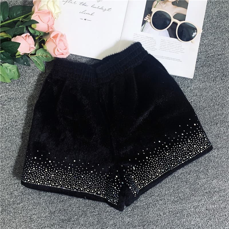 Shorts de veludo dourado feminino 2026 novo estilo outono inverno cintura alta mais magro olhar All-Match estilo diamant