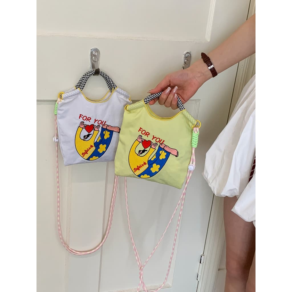 Mensageiro pequeno saco feminino dos desenhos animados bordado moda mini saco do telefone móvel 2026 novo estilo verão l