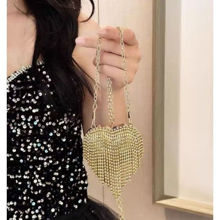 A mais recente mini bolsa, em forma de coração com fecho magnético, duas alças podem ser combinadas à vontade#7005