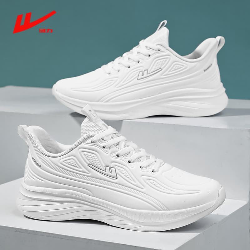 Puxar para trás sapatos das mulheres dos homens 2026 primavera novo estilo superfície de couro estudante branco jogos de