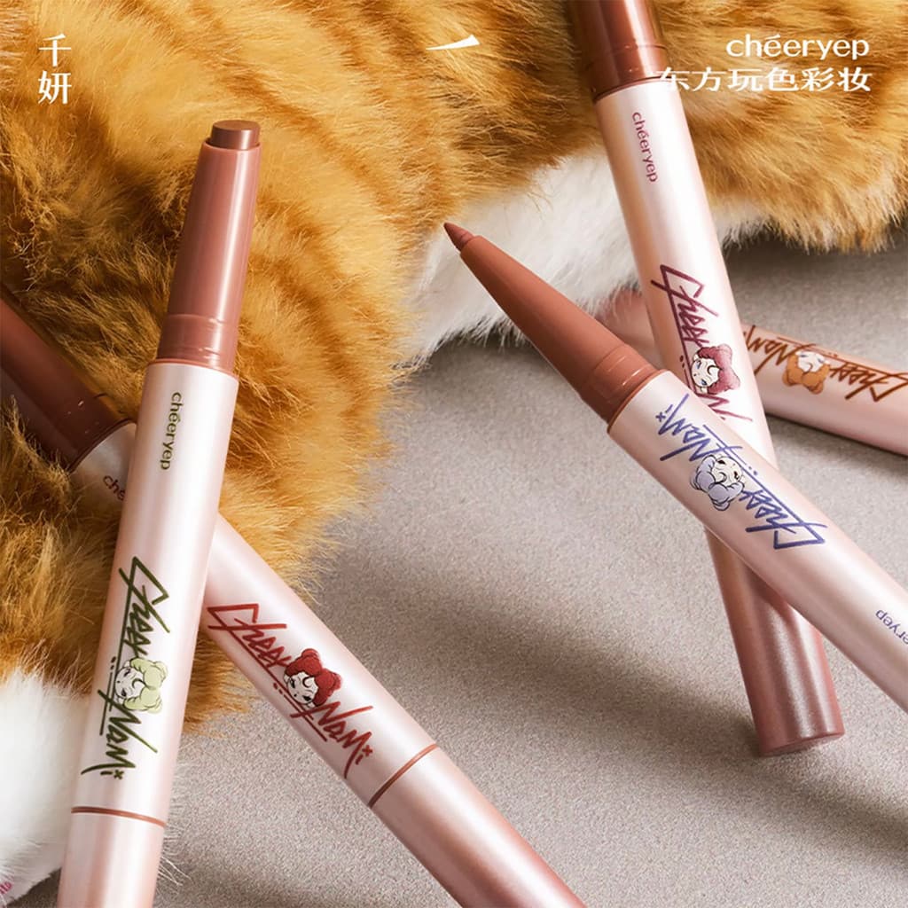 [Qianyan X DODONAMI Co-Branded] Caneta batom nude fosca de duas cabeças brilho labial fosco delineador labial cor nude