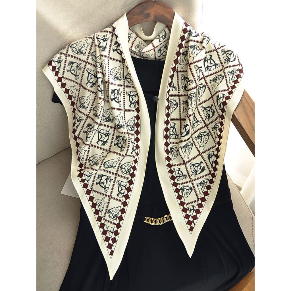 Off-White pequeno Wharf High-End triângulo cachecol de seda feminino xale cachecol roupas combinando 2025 novo