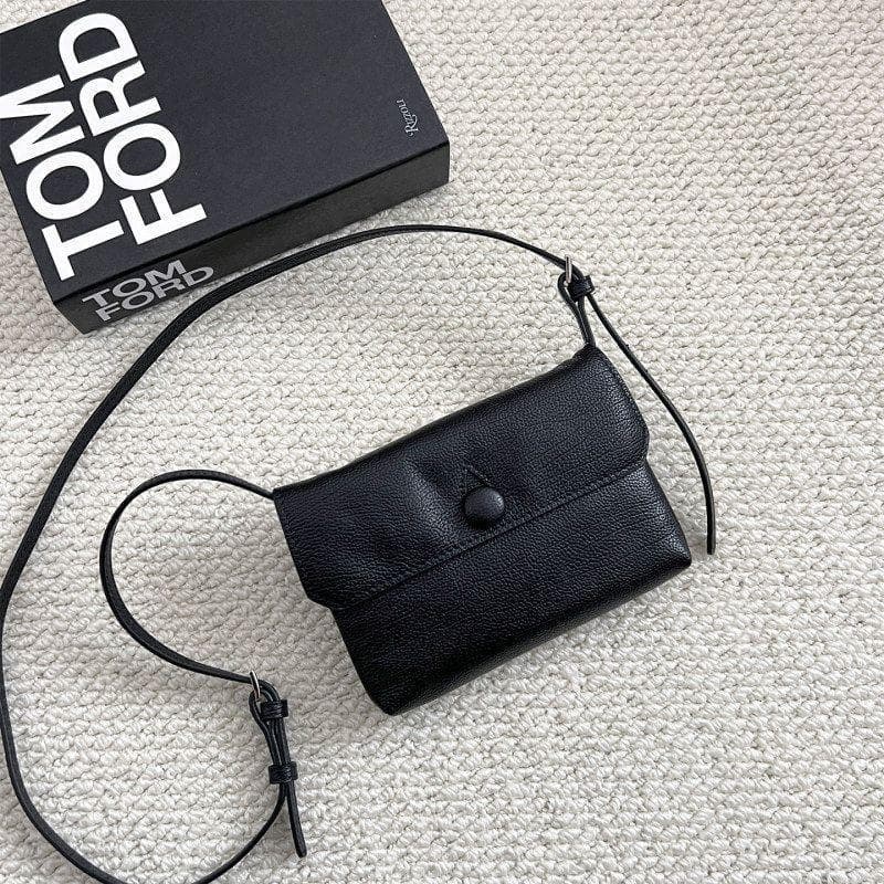 Couro genuíno requintado saco feminino 2026 novo estilo primeira camada bolsa de couro feminino pequeno quadrado bolsa C