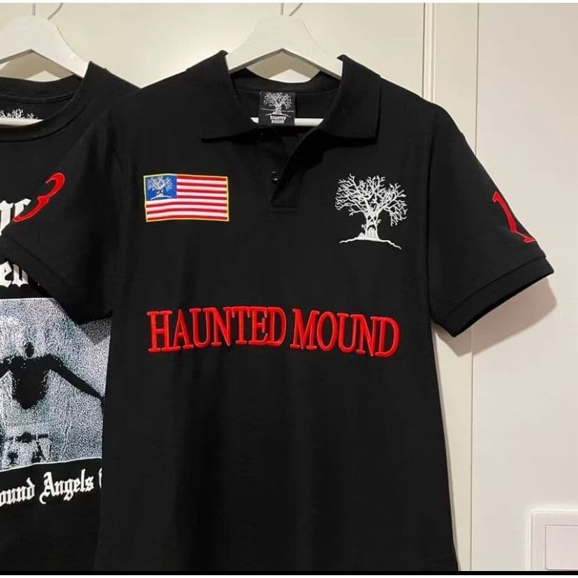 Camiseta Polo Unissex 100% Algodão:"Black Haunted Polo"