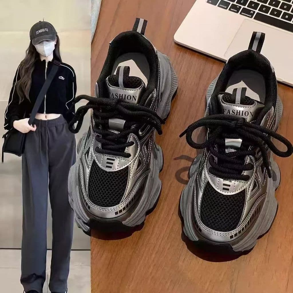 Tênis feminino 2026 novo estilo primavera Super quente aumentando sola grossa papai sapatos femininos correndo absorção