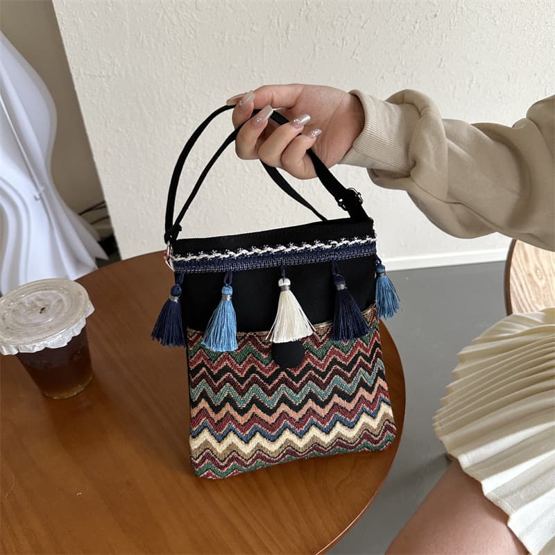 Novo estilo étnico borla saco do mensageiro bolsa de ombro pequeno feminino leve estilo étnico saco do mensageiro passei
