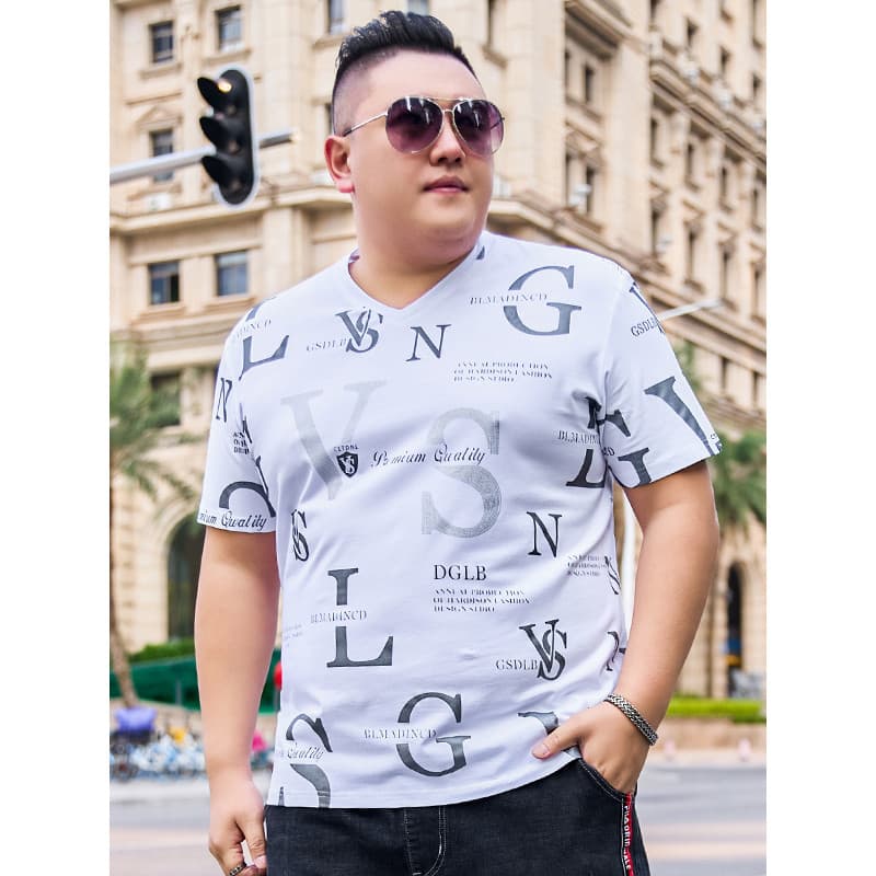2025 estilos gordura inglês impresso camiseta de manga curta na moda plus size cara gordo com decote em V moletom mais g