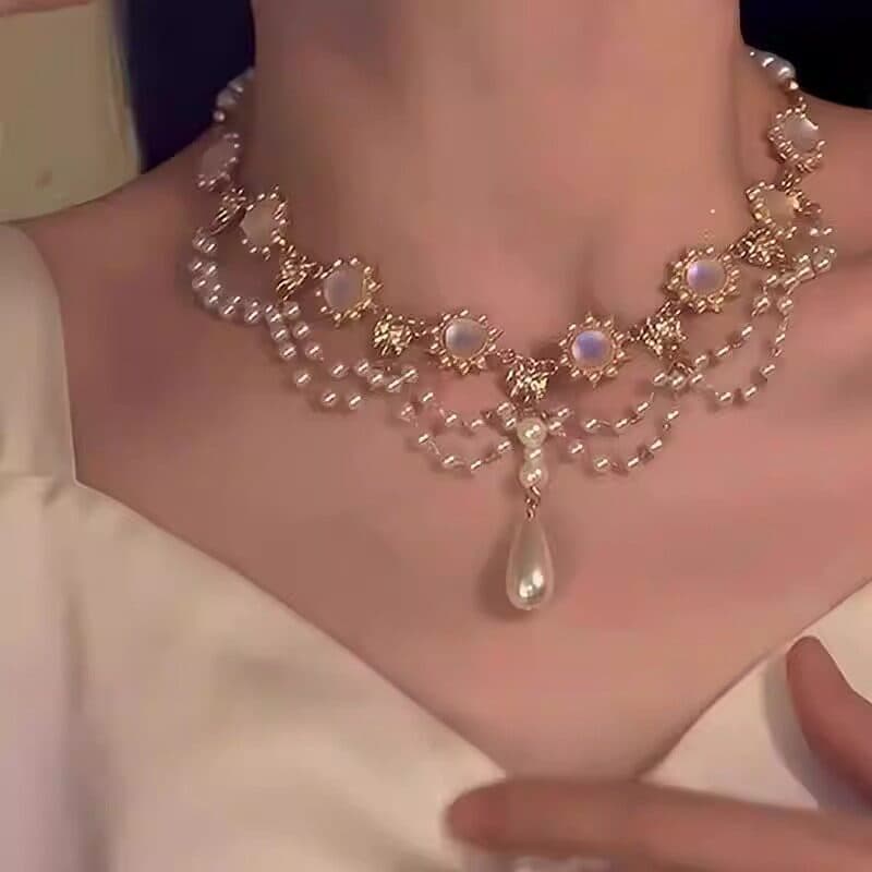 Francês Moonstone pérola borla colar feminino Retro indústria pesada Design sentido Multi-camadas em camadas clavícula c