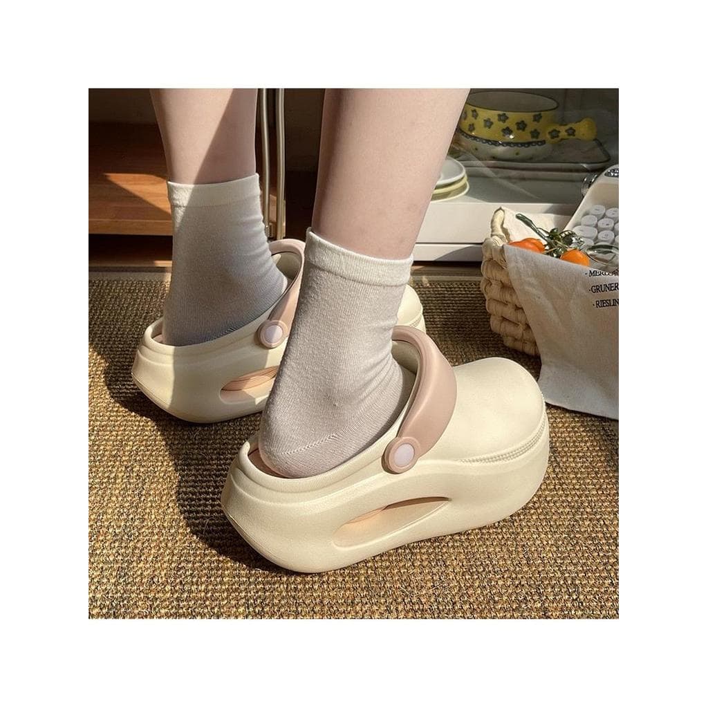 Y pisando na merda sentir sola grossa aumentando buraco sapatos femininos verão exterior Wear 2026 novo estilo beira-mar