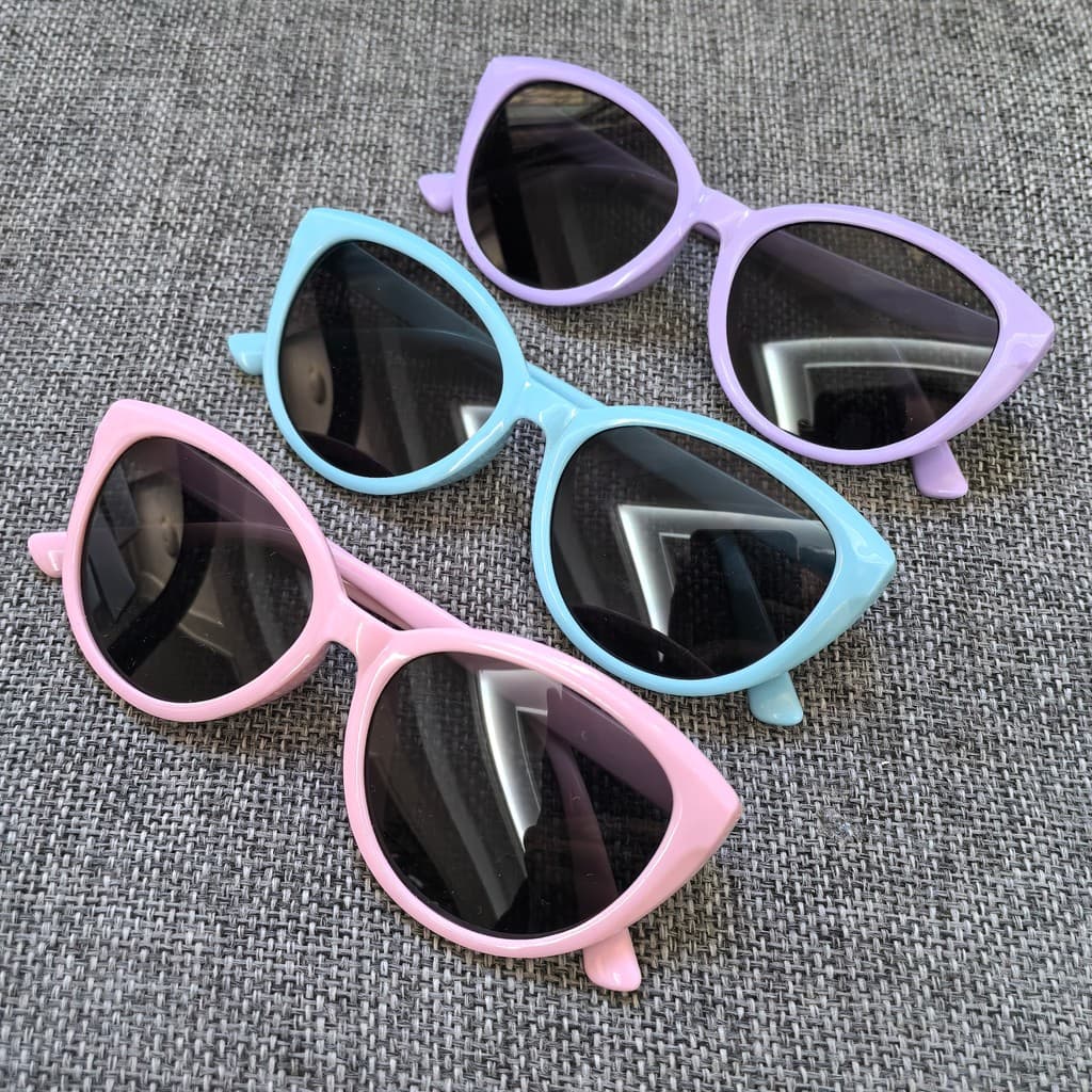 Crianças óculos de sol 2025 novo estilo meninos meninas óculos de sol moda gato olhos crianças protetor solar decoração