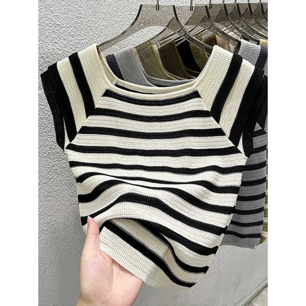 Tamanho grande Retro pescoço quadrado contraste cor listrado gelo seda malha de manga curta camiseta feminina verão nich