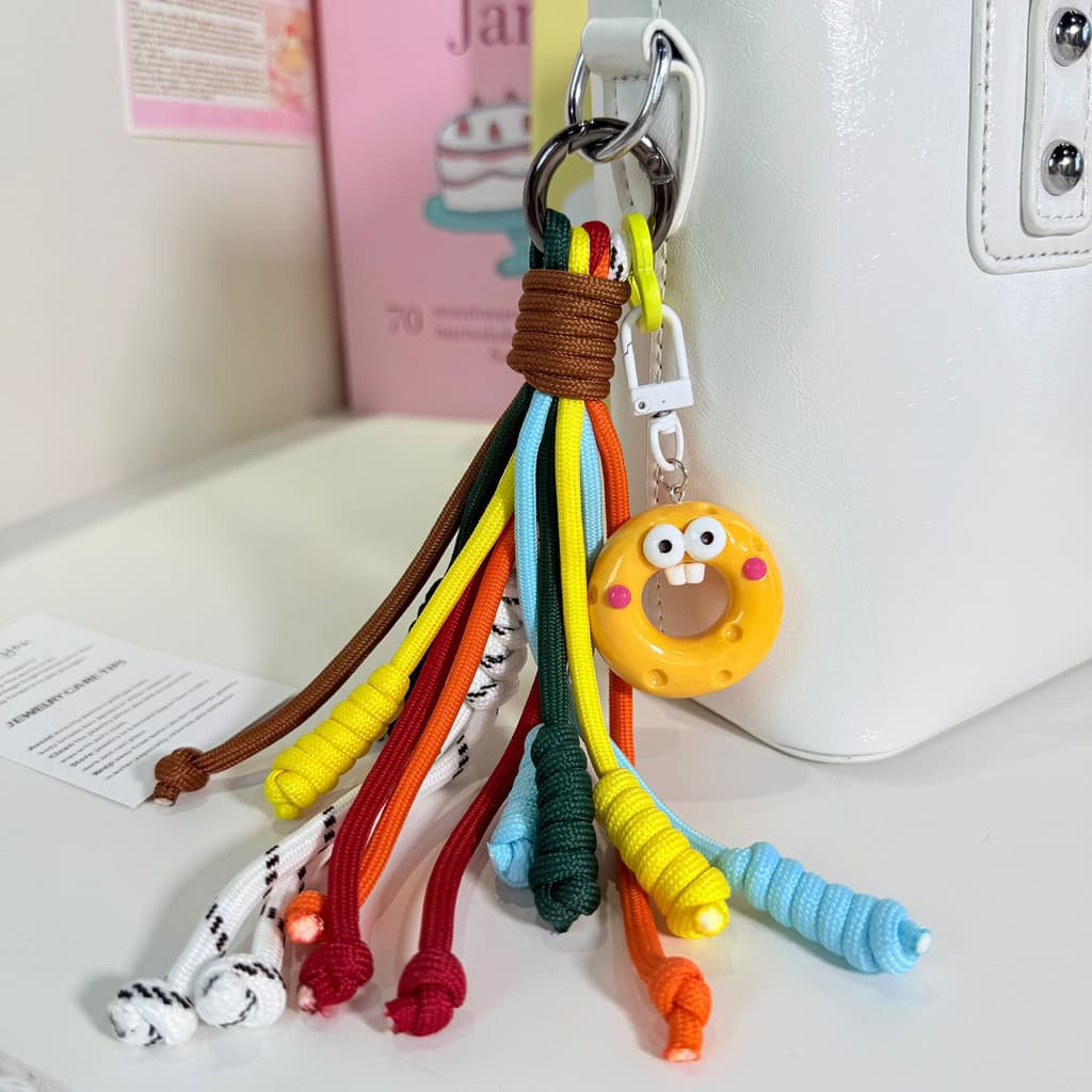 Chaveiro tecido colorido e peculiar, pingente de desenho animado fofo, acessório para bolsa e celular no estilo ins.