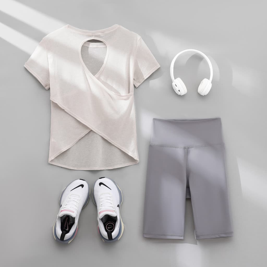 Yoga wear terno feminino 2025 verão novo estilo High-End solto blusa de manga curta de secagem rápida correndo esportes