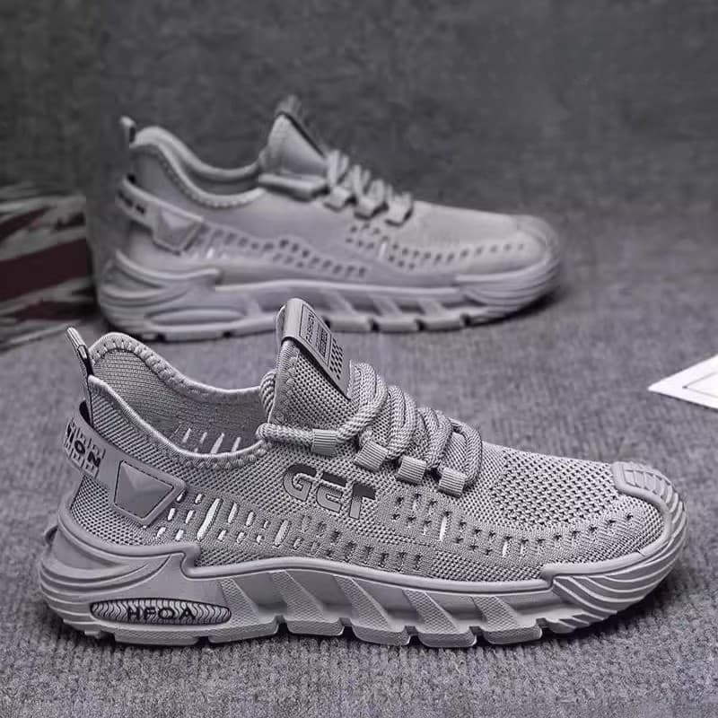 Sapatos masculinos de tamanho grande 2026 malha verão novo estilo masculino respirável leve antiderrapante esportes casu