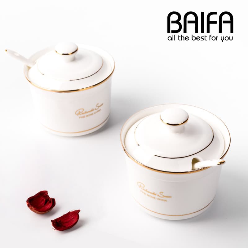 Casa High-End Phnom Penh criativo estilo europeu osso China tempero jar cerâmica com colher com tampa caixa de tempero c