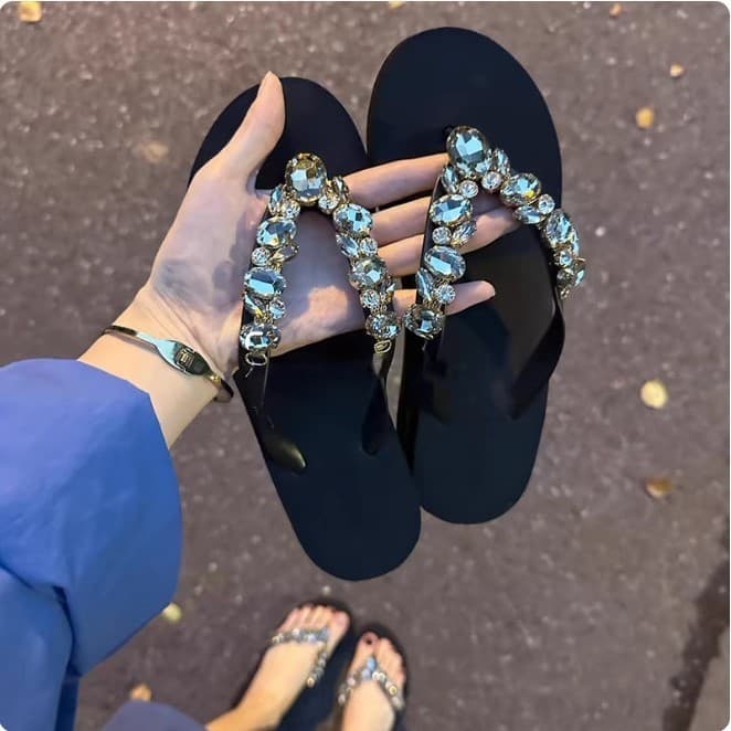 Strass de sola grossa beira-mar praia Flip-Flops feminino verão exterior Wear High-End sentimento combinando saia bonito