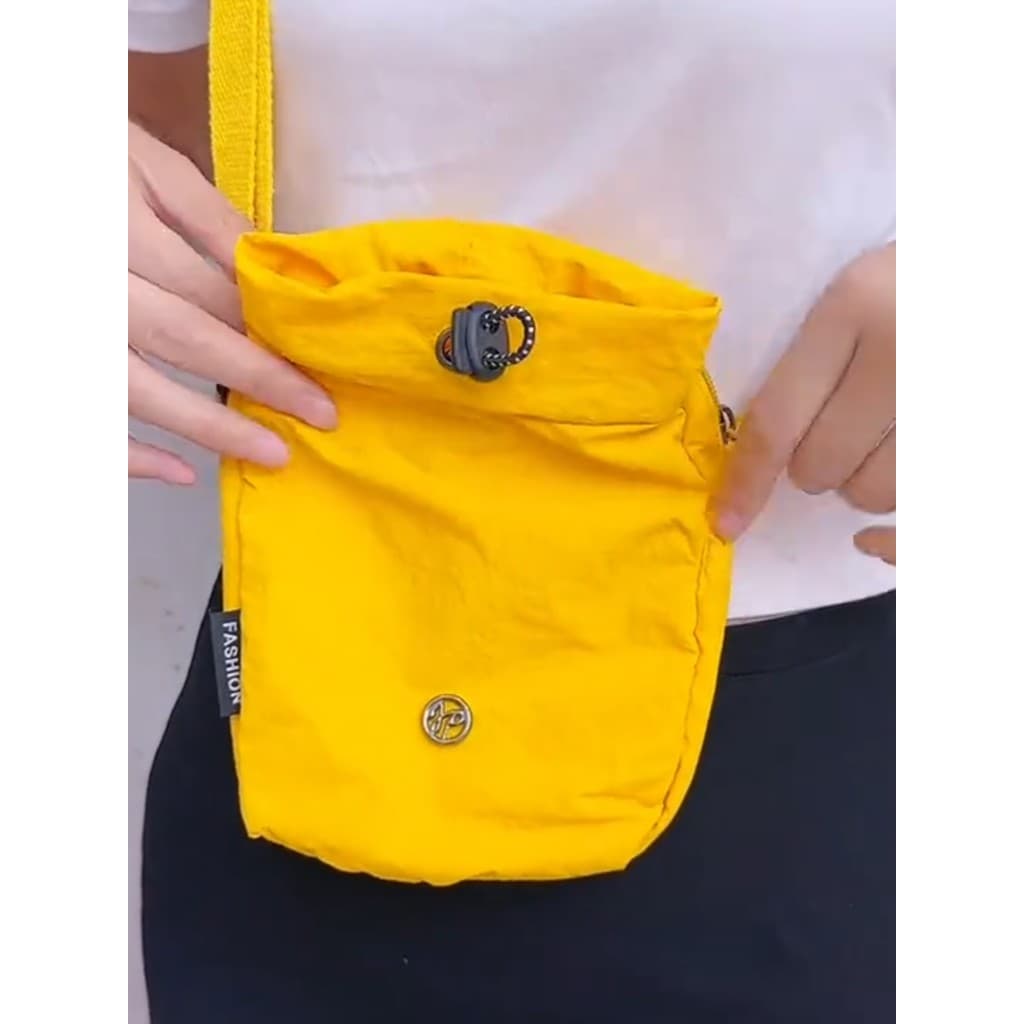 Moda novo estilo garrafa de água do telefone móvel ombro pequeno saco 2025 ao ar livre à prova dwaterproof água lazer le