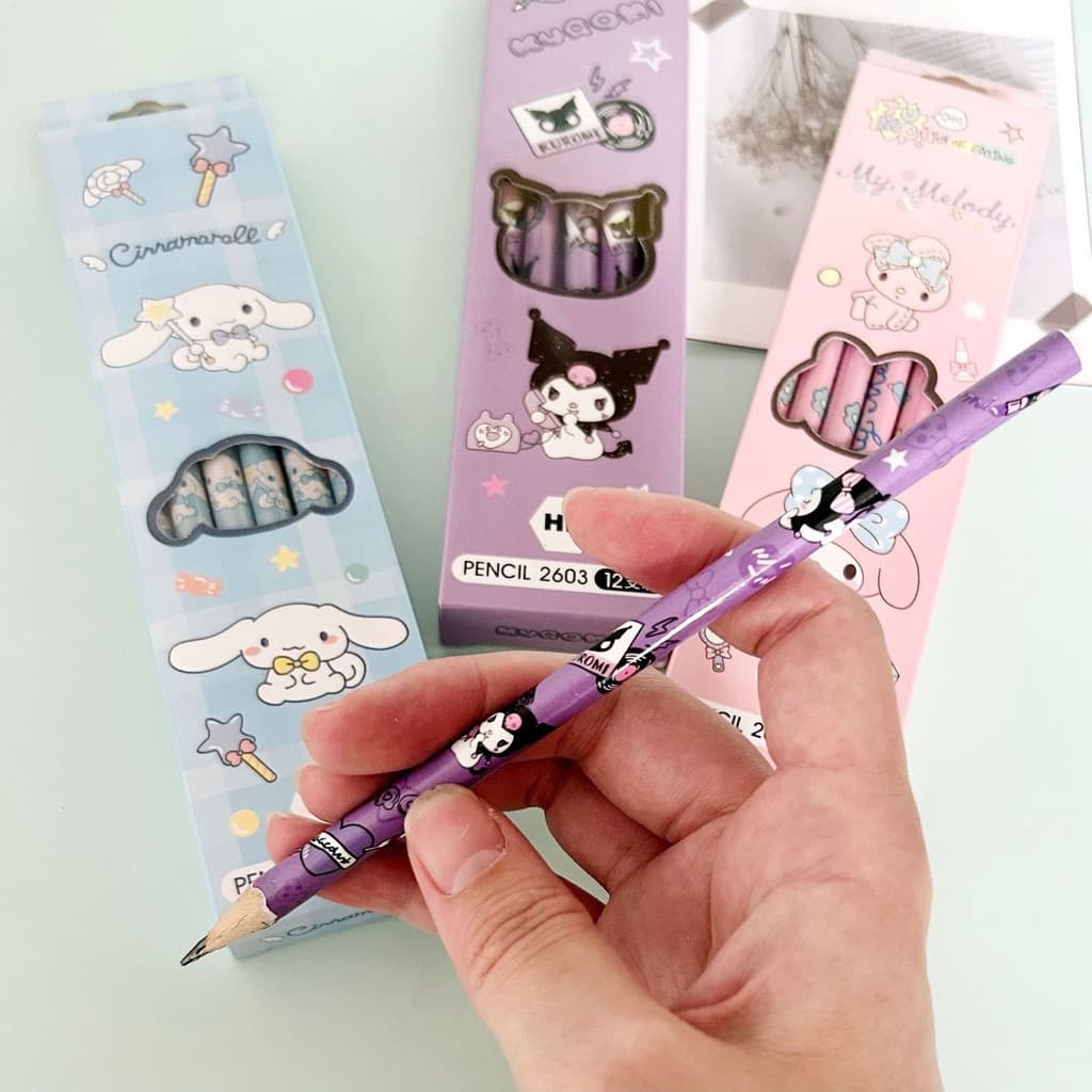 12pcs HB Sanrio Kuromi Lápis de madeira material escolar para estudantes