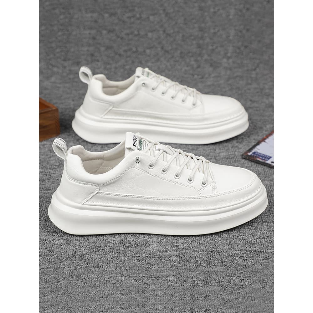 Sapatos brancos de sola grossa masculinos na moda All-Match primavera sapatos masculinos aumentando esportes tênis casua