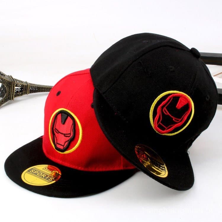 Novo Boné Infantil Europeu e Americano para Primavera e Outono, Boné Hip-Hop de Aba Reta Bordado do Homem de Ferro, Boné