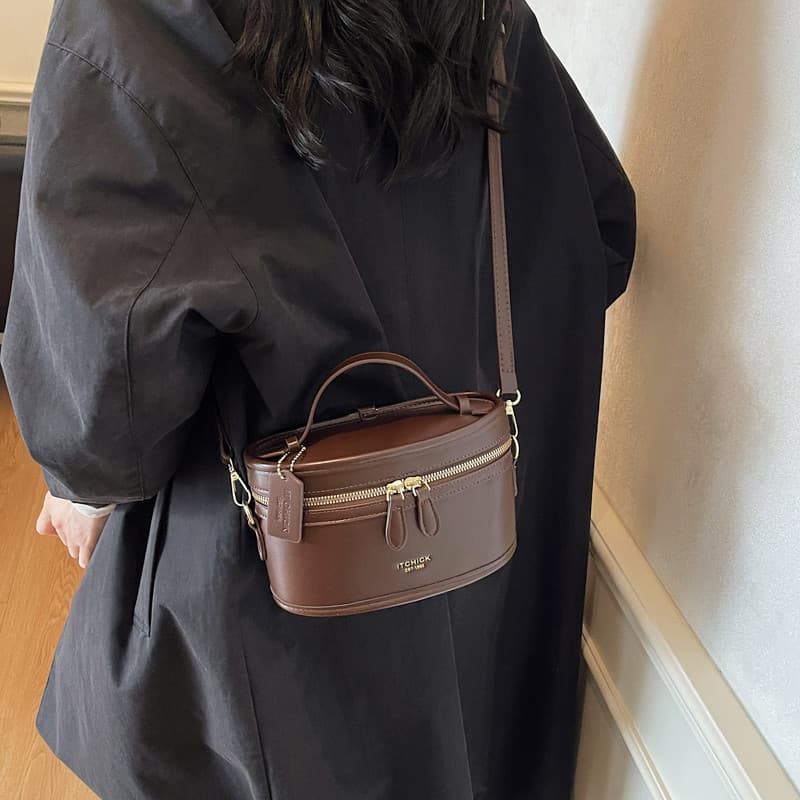 Retro bolsa de mão feminina novo estilo na moda All-Match High-End bolsa de ombro Diagonal balde saco do telefone móvel