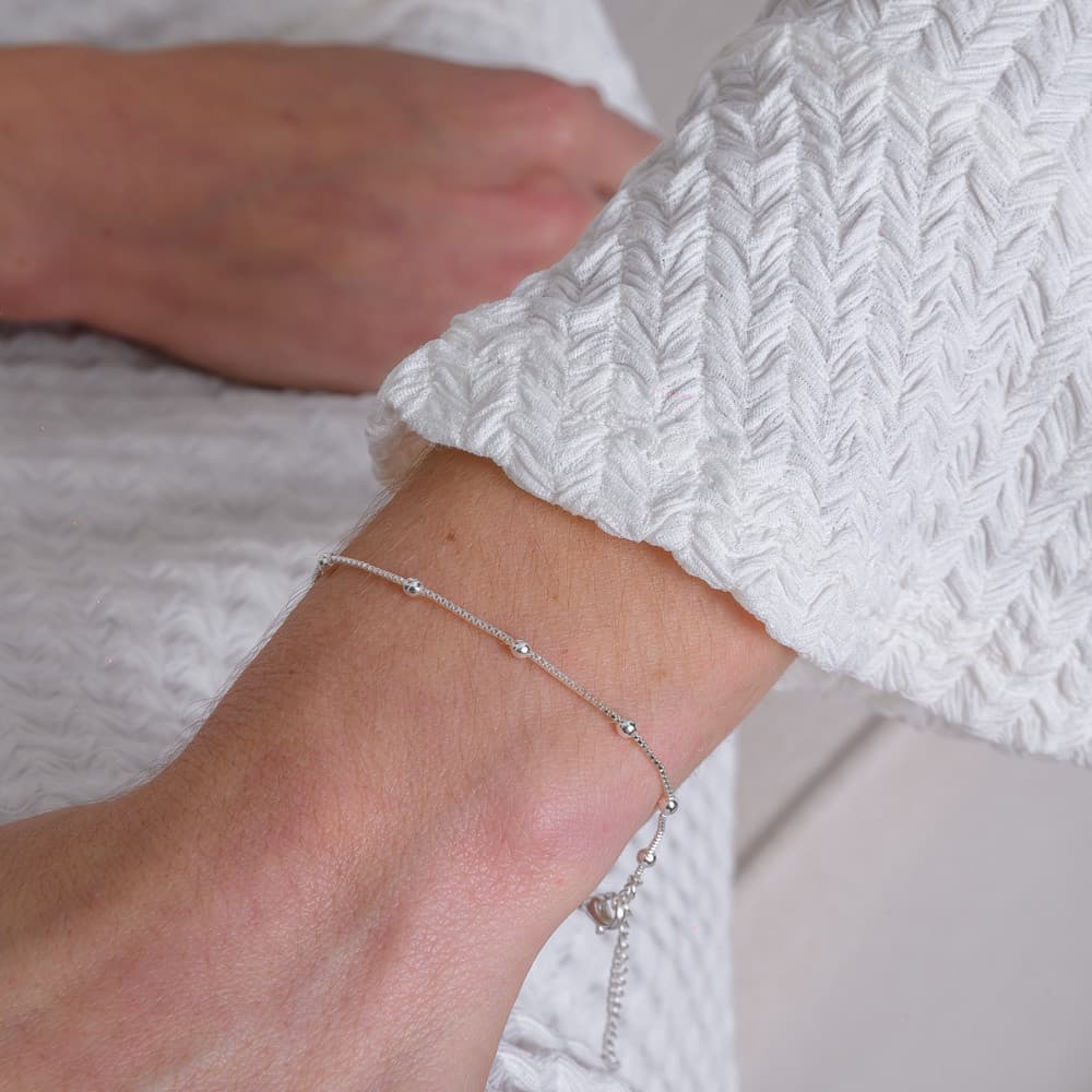 Pulseira Bolinhas com Banho em Prata 925