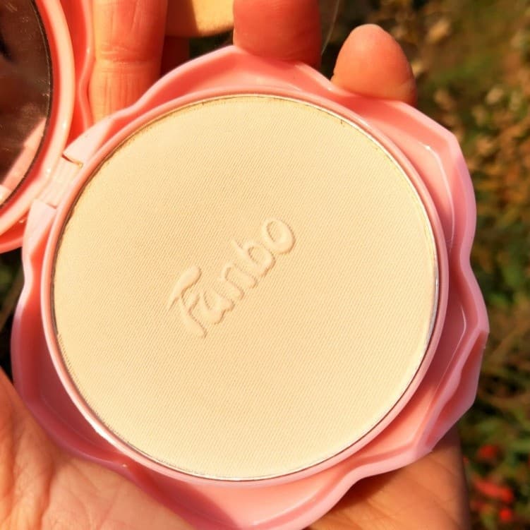Marca antiga doméstica Fenbao Lotus Shape Charm Produtos domésticos em pó prensado