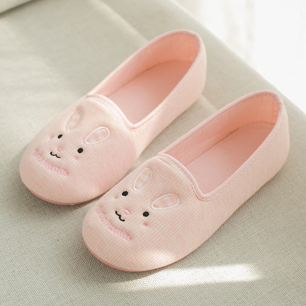 Sapatos de confinamento doméstico verão estilo fino salto coberto sola macia antiderrapante interior bonito casa mulhere