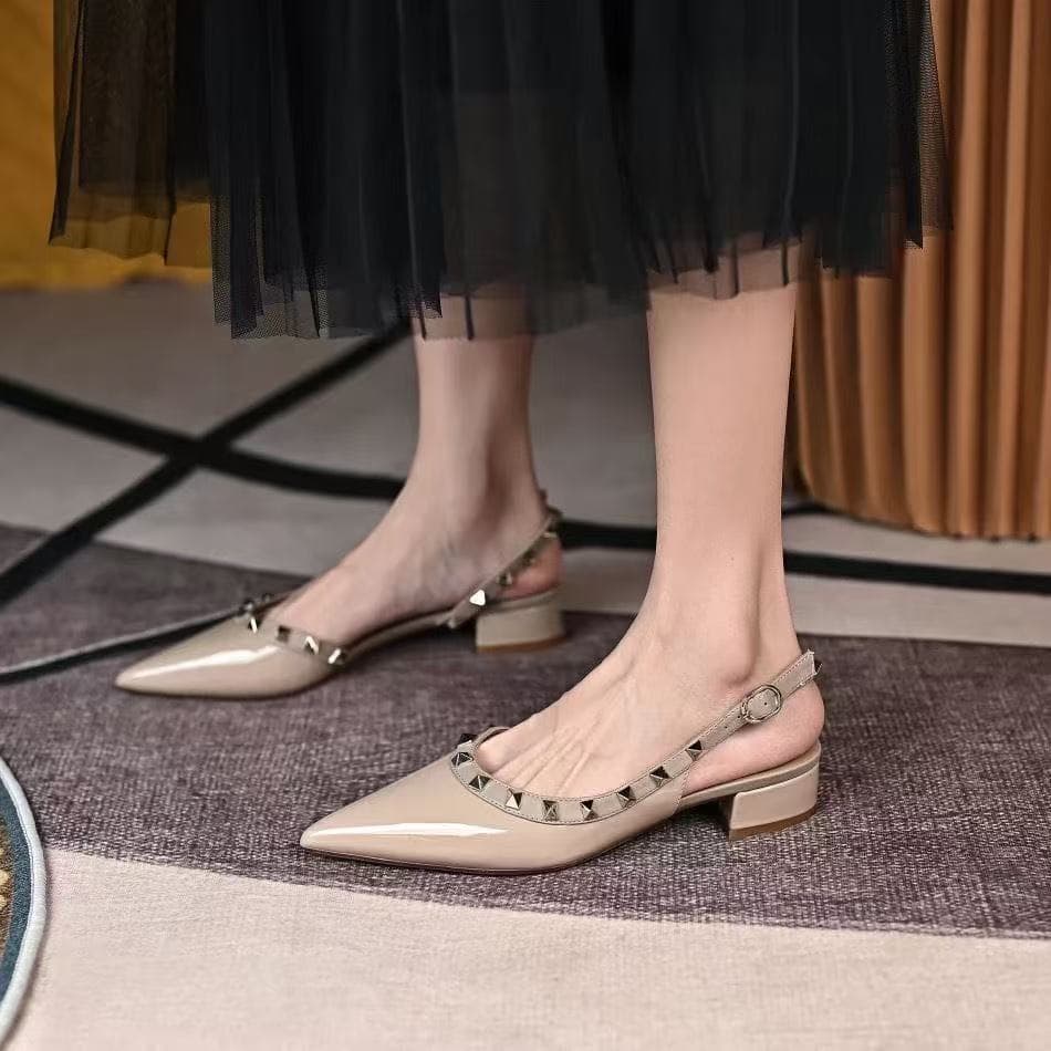 Pronto estoque Confortável salto grosso sapatos de salto baixo feminino sandálias de dedo apontado feminino
