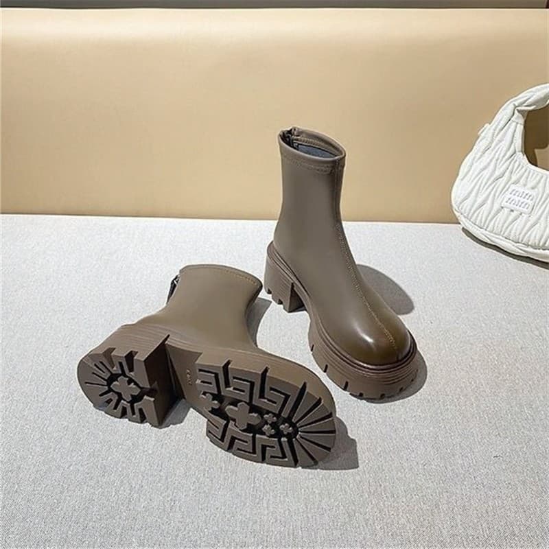 Botas Martin pequenas femininas 2026 inverno novo estilo aumento interno couro macio botas finas de sola grossa polida b