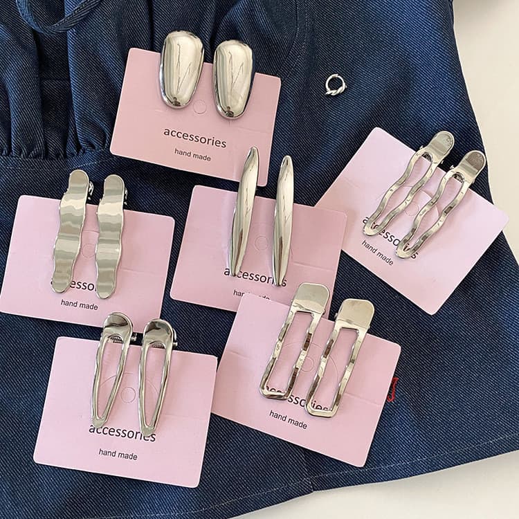 Presilhas de cabelo prateadas metálicas de design minimalista francês, presilhas simples e versáteis para franjas e cabe