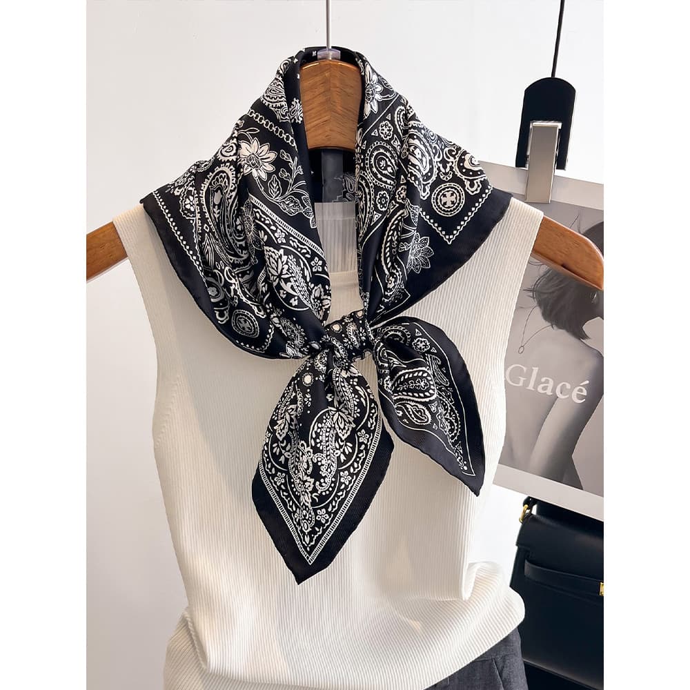 Lenço de seda pequeno lenço quadrado senhoras 2026 novo estilo cachecol feminino verão fino pescoço High-End sentimento