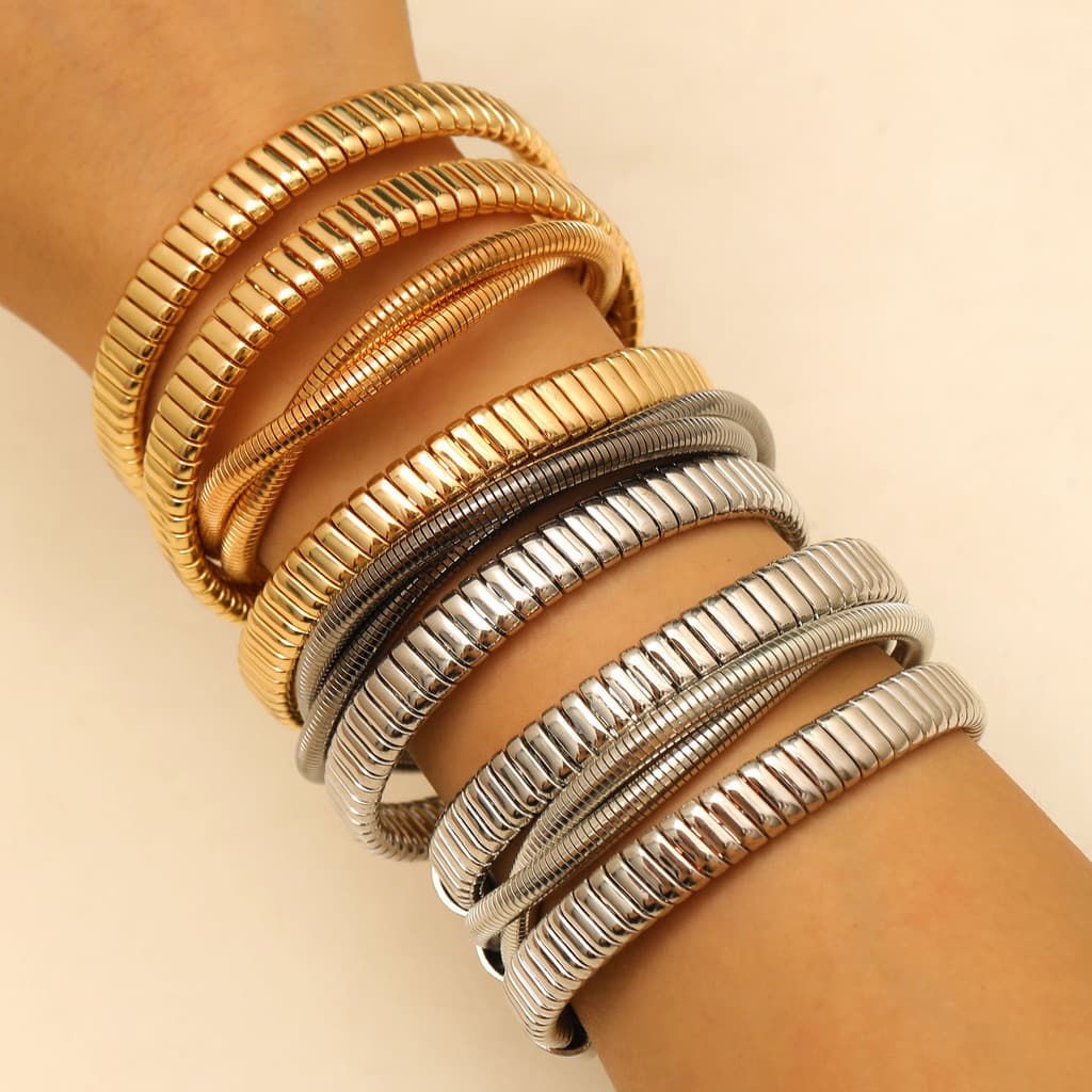 Hip Hop Punk Multi-camada de Metal aberto pulseira única enrolamento exagerado listras verticais pulseira elástica