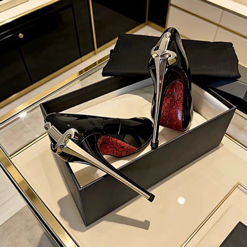 Sapatos de salto alto femininos exclusivos, com design metálico, salto fino, solas vermelhas, estampas, bico fino elegan