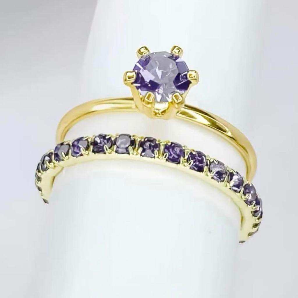Anel Feminino Duplo Luxo com Zircônia Lilás – Semijoia Ouro 18K ou Prata | Tamanhos 16–20