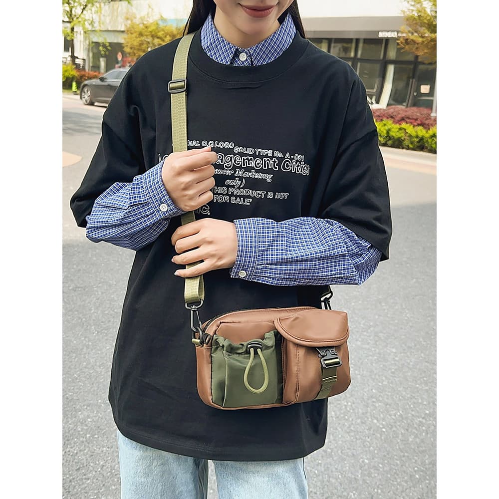 Ao ar livre leve Casual saco do mensageiro dos homens Commuter à prova dwaterproof água pequena mochila estilo ferrament