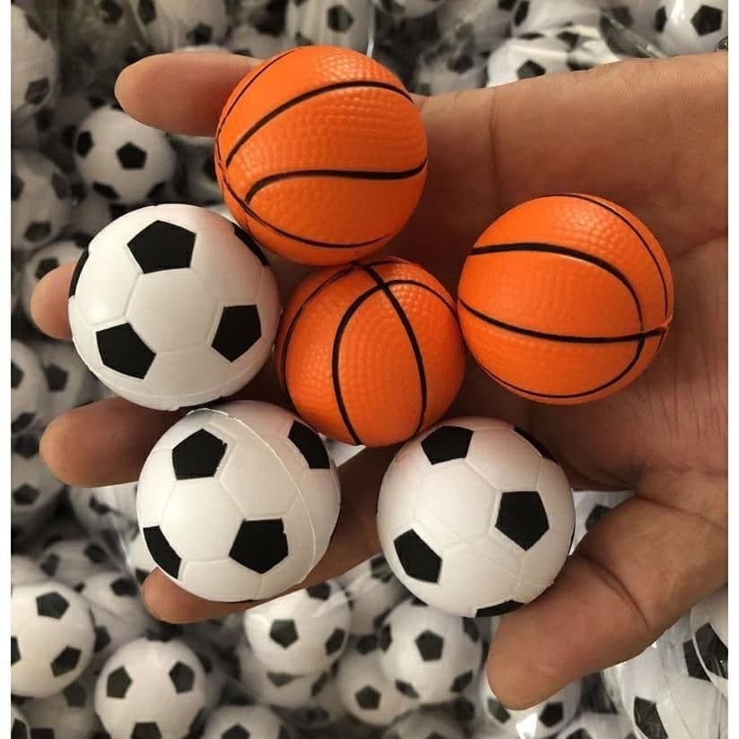 4CM Mini pequeno basquete futebol bolo decoração brinquedos infantis elástico basquete sólido esponja bola